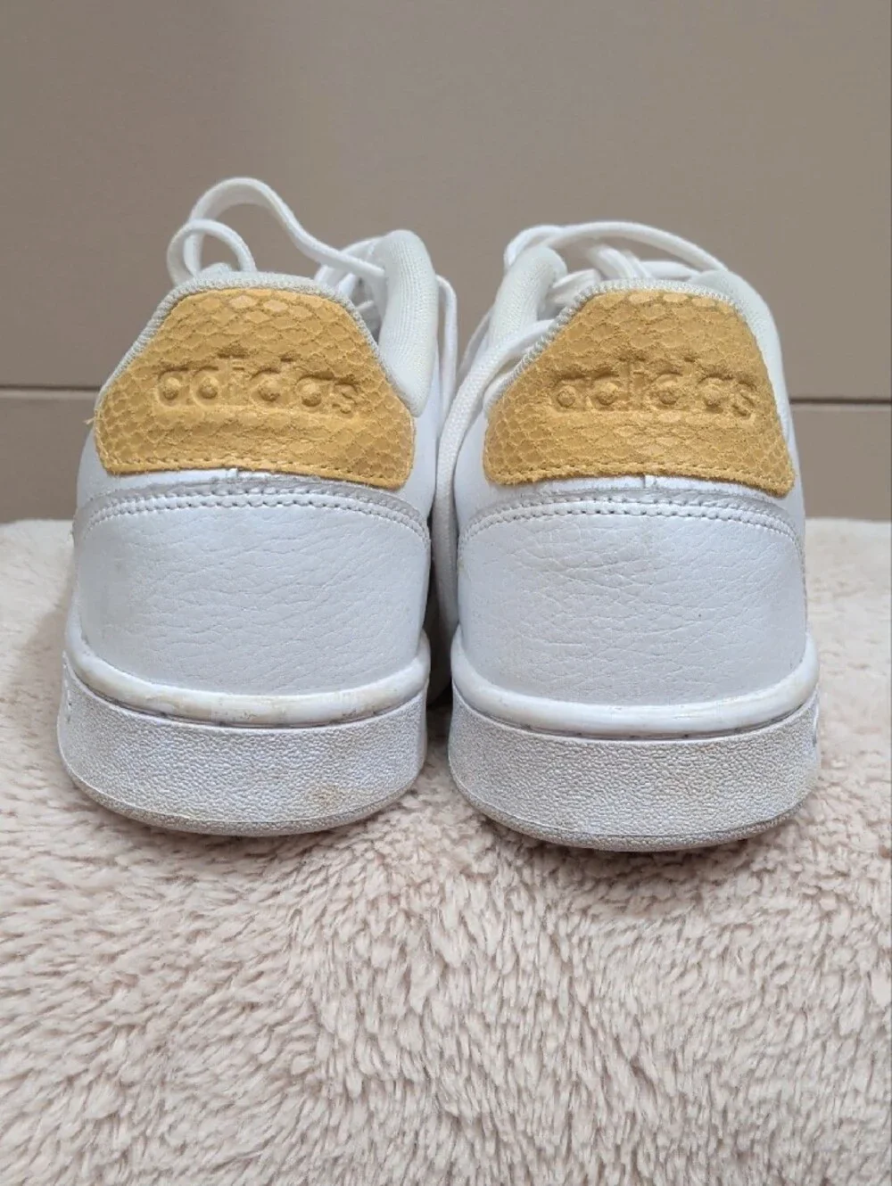 adidas Women’s White Sneakers with Pale Yellow Heel Patch